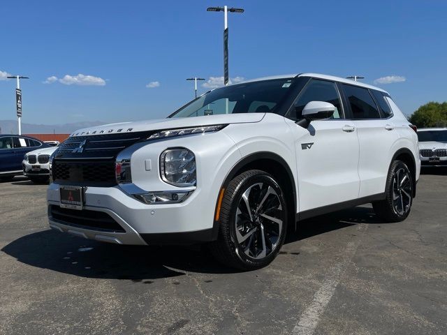 2023 Mitsubishi Outlander PHEV SE