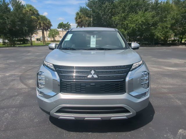 2023 Mitsubishi Outlander PHEV SE