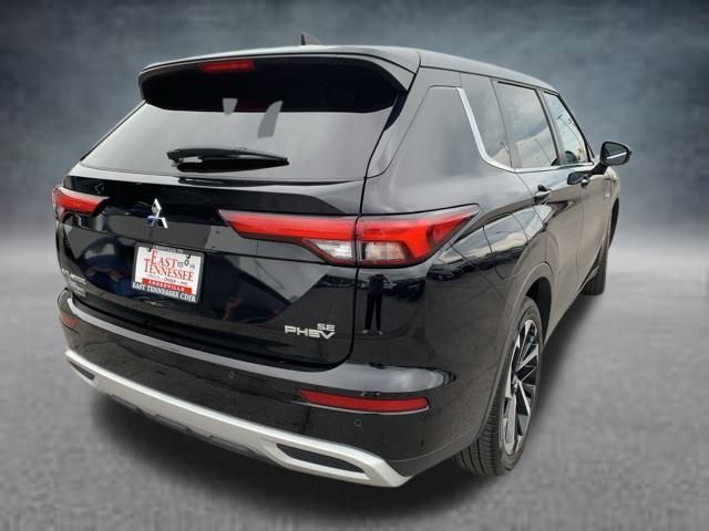 2023 Mitsubishi Outlander PHEV SE