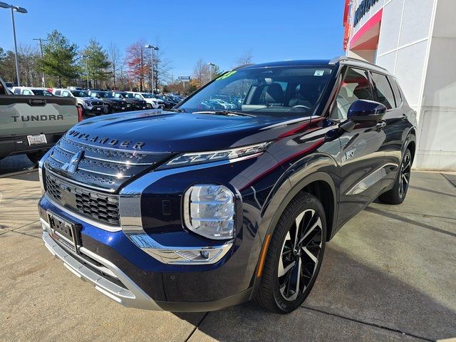 2023 Mitsubishi Outlander PHEV SE