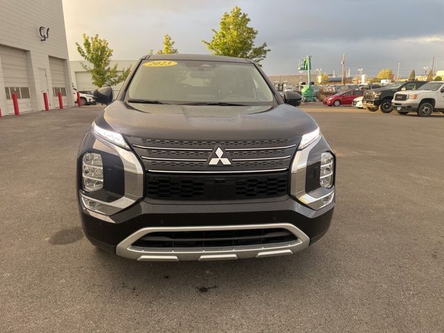 2023 Mitsubishi Outlander PHEV SE