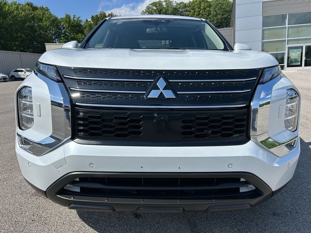 2023 Mitsubishi Outlander PHEV SE