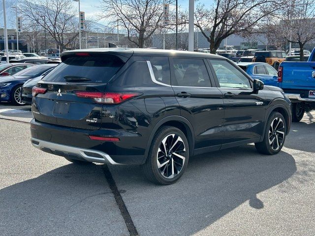 2023 Mitsubishi Outlander PHEV SE