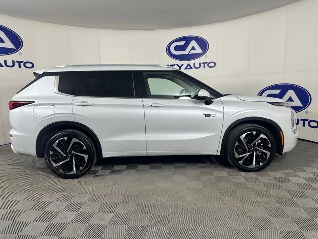 2023 Mitsubishi Outlander PHEV SEL