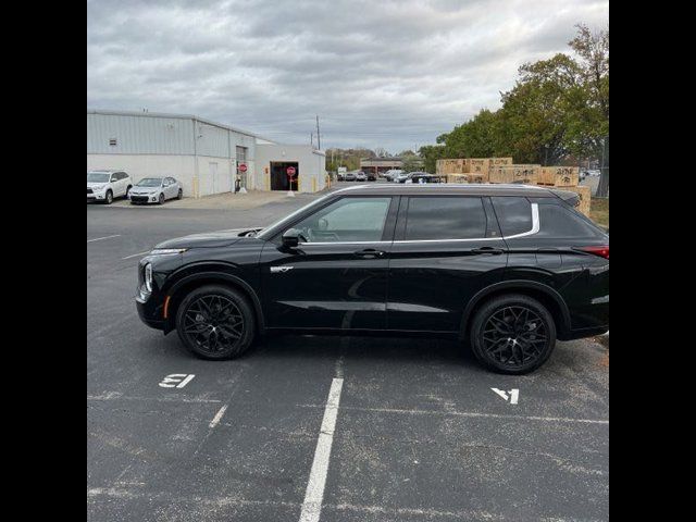 2023 Mitsubishi Outlander PHEV 40th Anniversary