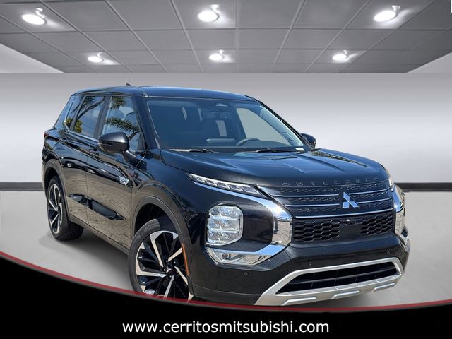2023 Mitsubishi Outlander PHEV SE