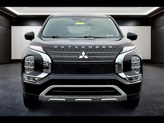 2023 Mitsubishi Outlander PHEV SE