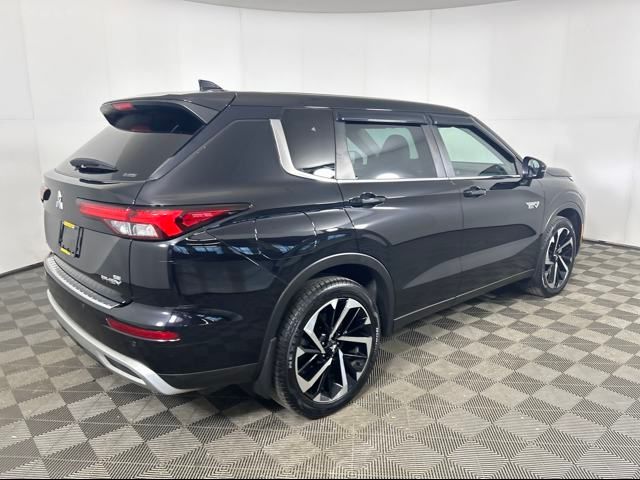 2023 Mitsubishi Outlander PHEV SE