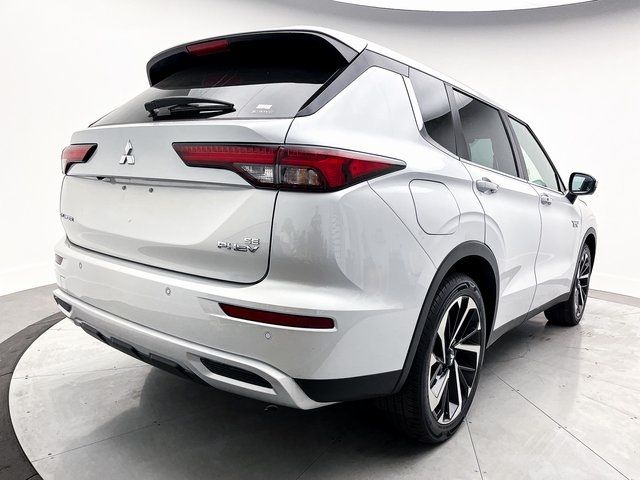 2023 Mitsubishi Outlander PHEV SE