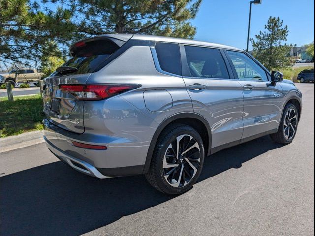 2023 Mitsubishi Outlander PHEV SE