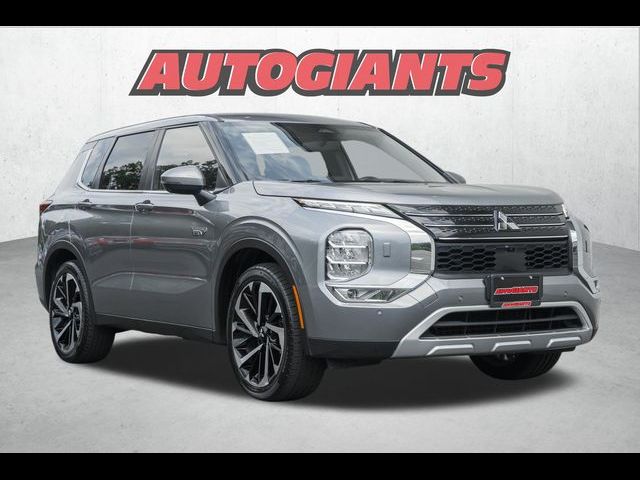2023 Mitsubishi Outlander PHEV SE