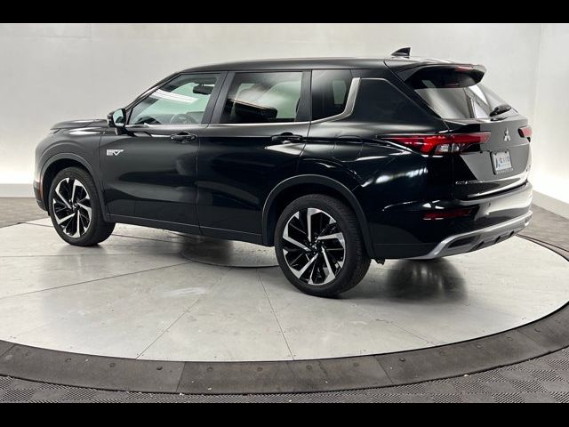 2023 Mitsubishi Outlander PHEV SE