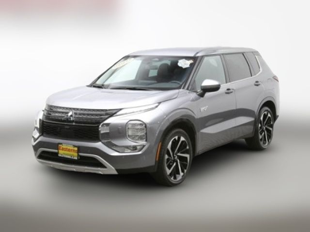 2023 Mitsubishi Outlander PHEV SE