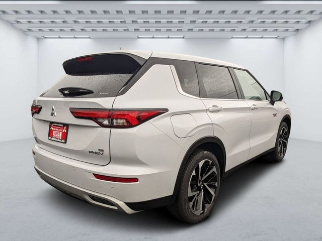 2023 Mitsubishi Outlander PHEV SE