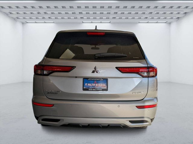 2023 Mitsubishi Outlander PHEV SE