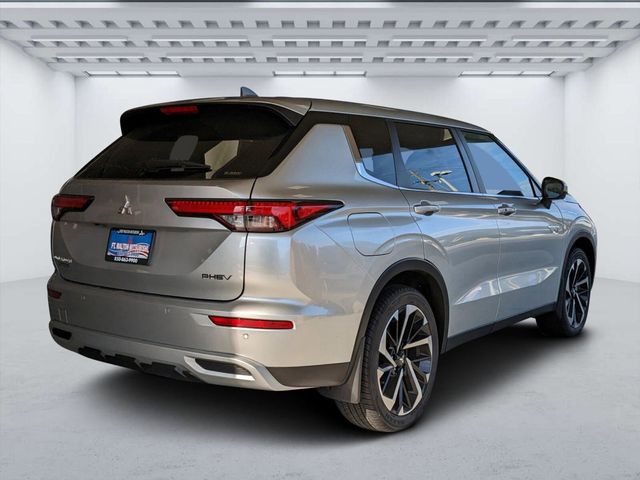 2023 Mitsubishi Outlander PHEV SE