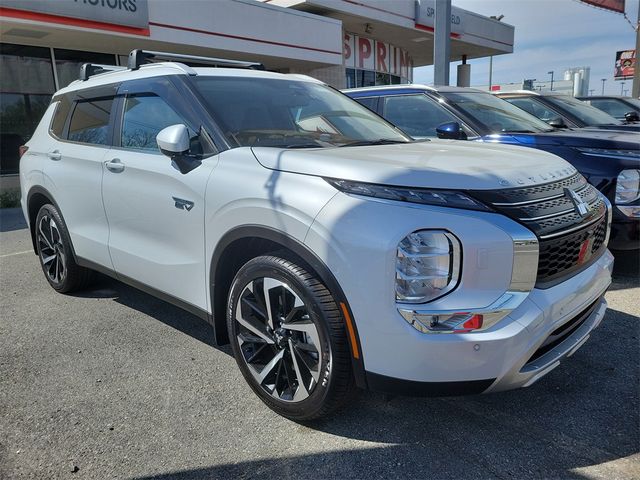 2023 Mitsubishi Outlander PHEV SE