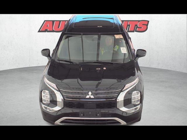 2023 Mitsubishi Outlander PHEV SE