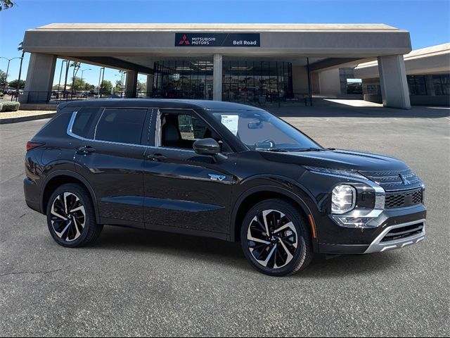 2023 Mitsubishi Outlander PHEV SE