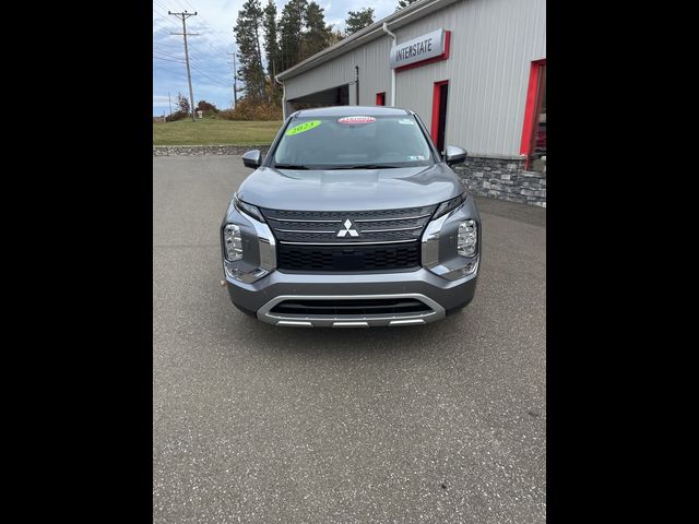 2023 Mitsubishi Outlander PHEV SE