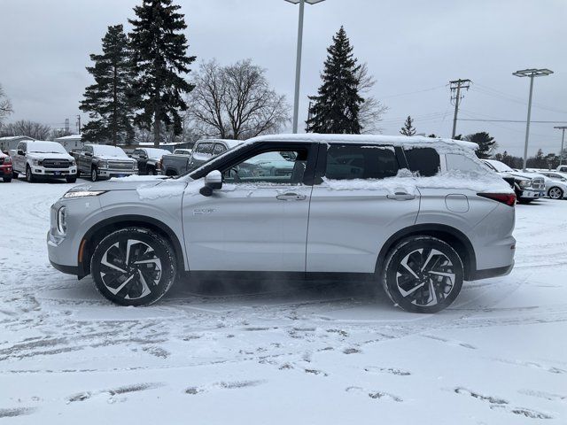 2023 Mitsubishi Outlander PHEV SE