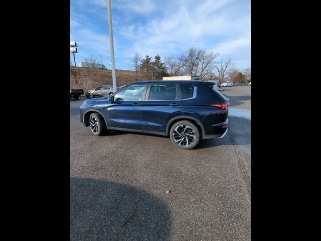 2023 Mitsubishi Outlander PHEV SE