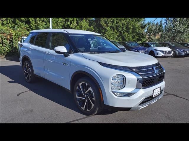 2023 Mitsubishi Outlander PHEV SE