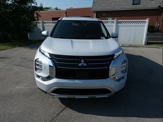 2023 Mitsubishi Outlander PHEV SE