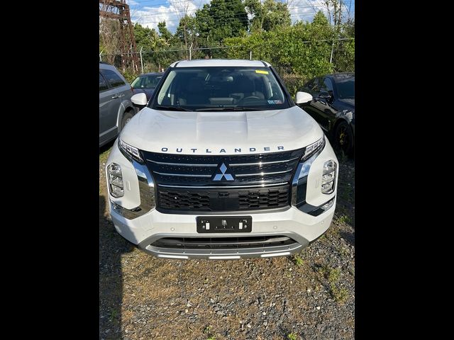 2023 Mitsubishi Outlander PHEV SE