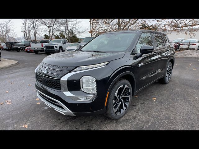 2023 Mitsubishi Outlander PHEV SE