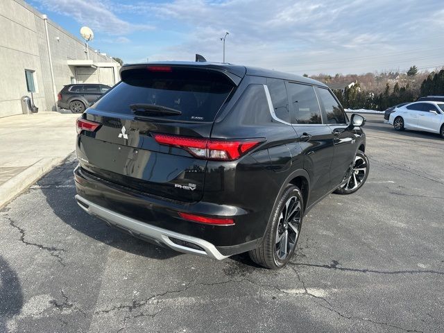 2023 Mitsubishi Outlander PHEV SE