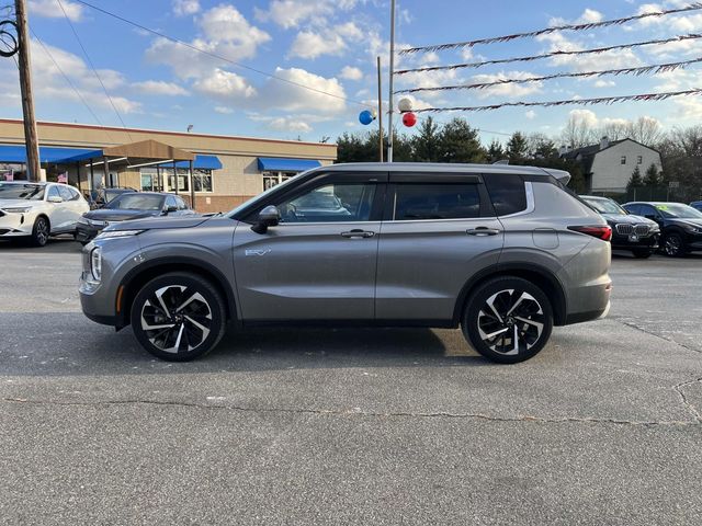 2023 Mitsubishi Outlander PHEV SE