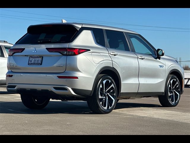 2023 Mitsubishi Outlander PHEV SE