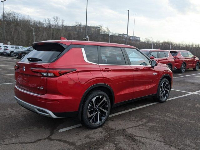 2023 Mitsubishi Outlander PHEV SE