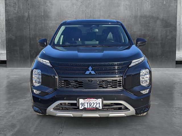 2023 Mitsubishi Outlander PHEV SE