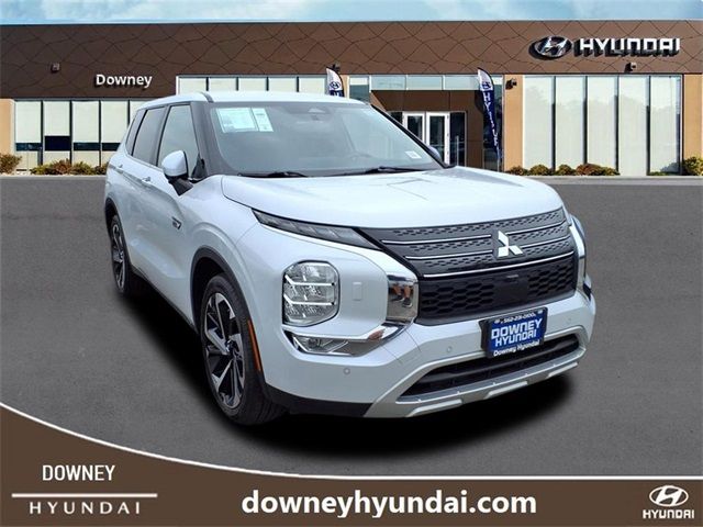 2023 Mitsubishi Outlander PHEV SE