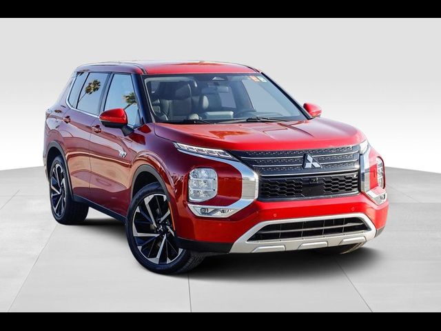 2023 Mitsubishi Outlander PHEV SE