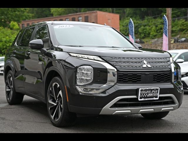 2023 Mitsubishi Outlander PHEV SE