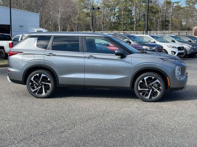 2023 Mitsubishi Outlander PHEV SE