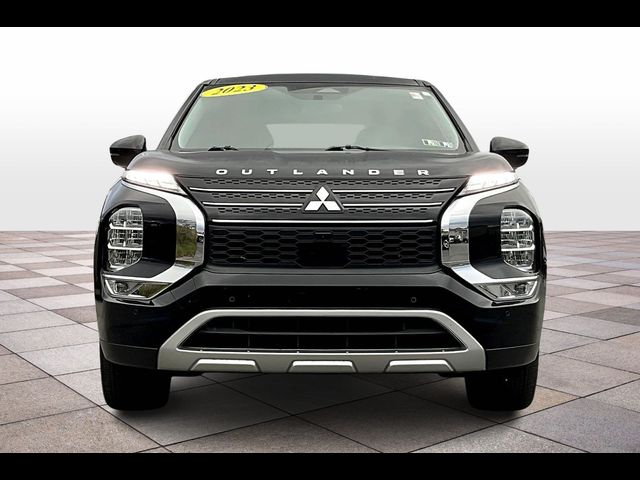 2023 Mitsubishi Outlander PHEV SE