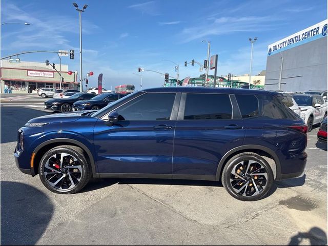 2023 Mitsubishi Outlander PHEV SE