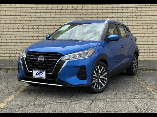 2023 Nissan Kicks SV