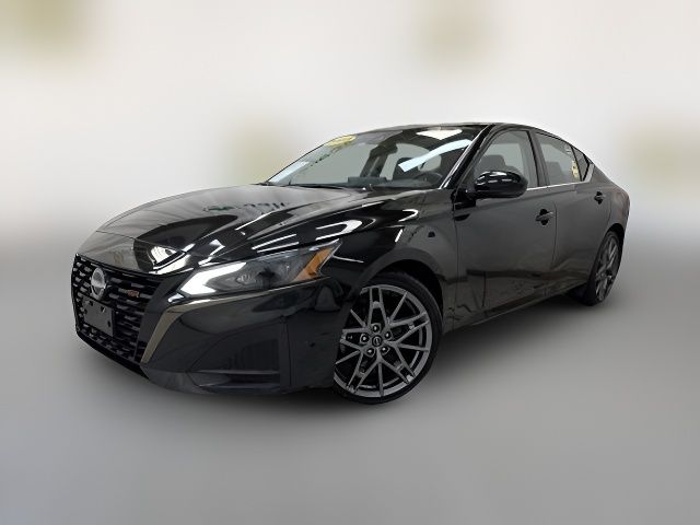 2023 Nissan Altima 2.0 SR