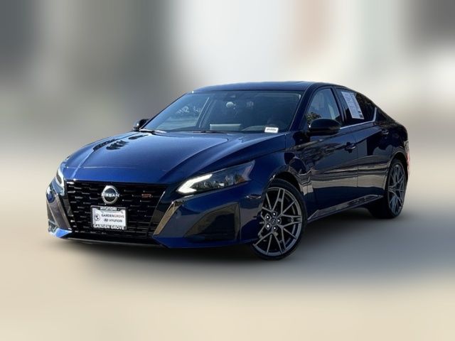 2023 Nissan Altima 2.0 SR