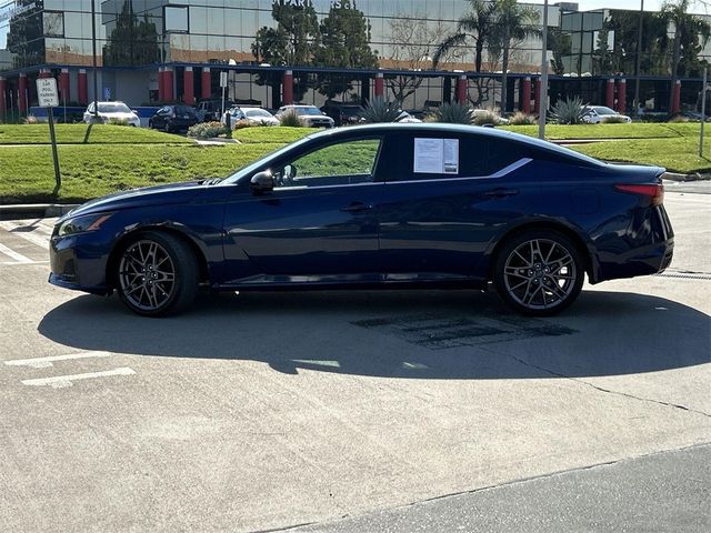 2023 Nissan Altima 2.0 SR