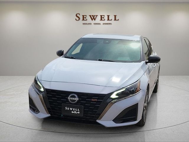 2023 Nissan Altima 2.0 SR