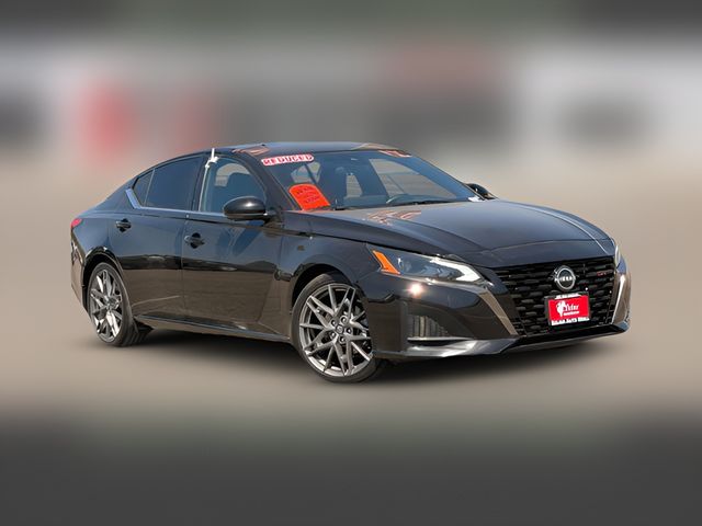 2023 Nissan Altima 2.0 SR