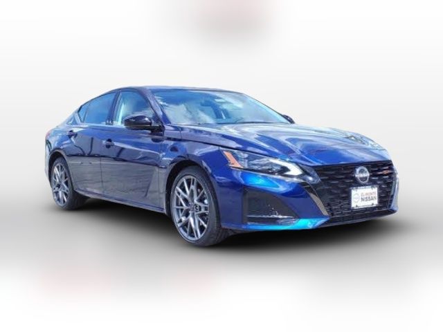 2023 Nissan Altima 2.0 SR