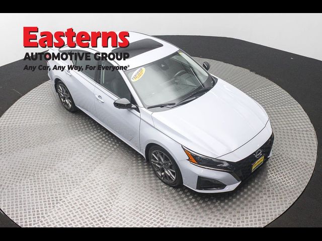 2023 Nissan Altima 2.0 SR