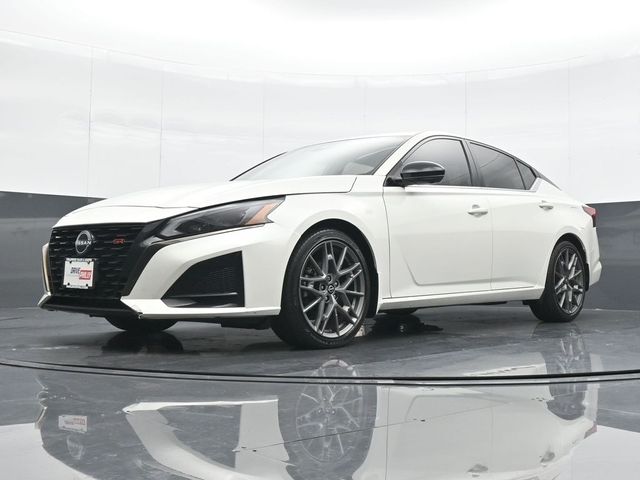 2023 Nissan Altima 2.0 SR